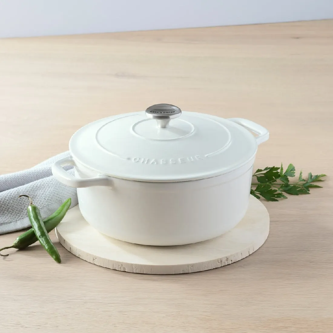 Chasseur Round French Oven Brilliant White 24cm/4l