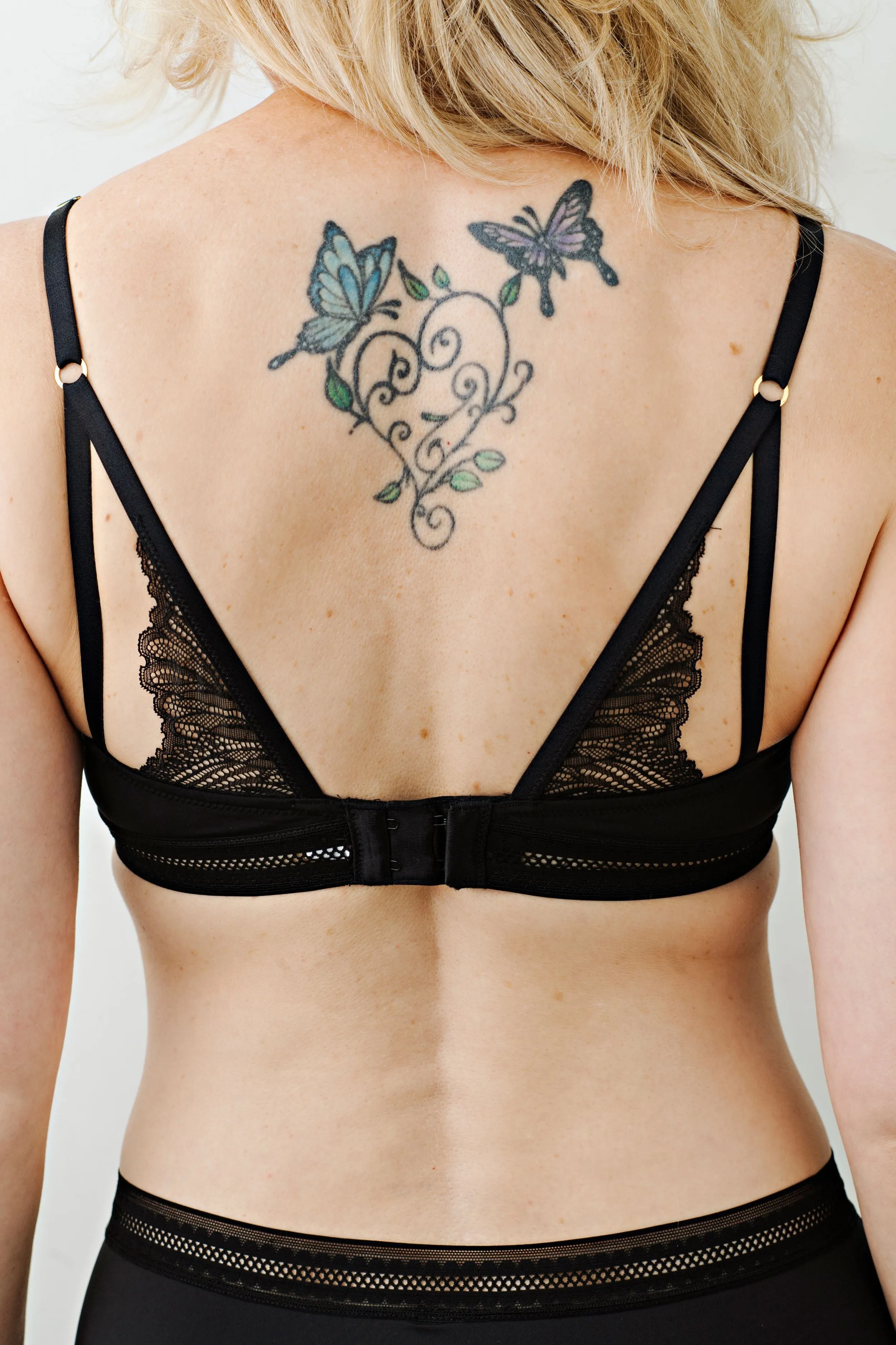 Date Night Peyton Light Push-Up Plunge Bra in Black with Mauve ( Final Sale )