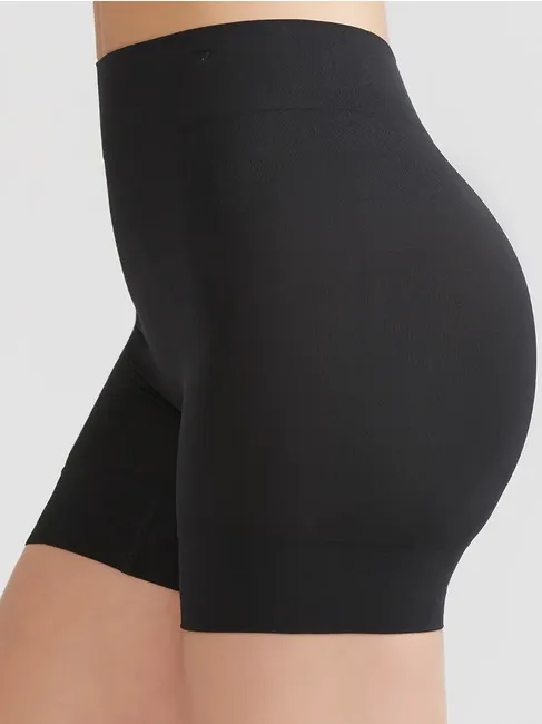 Seamless Curved Smoothing Shorts