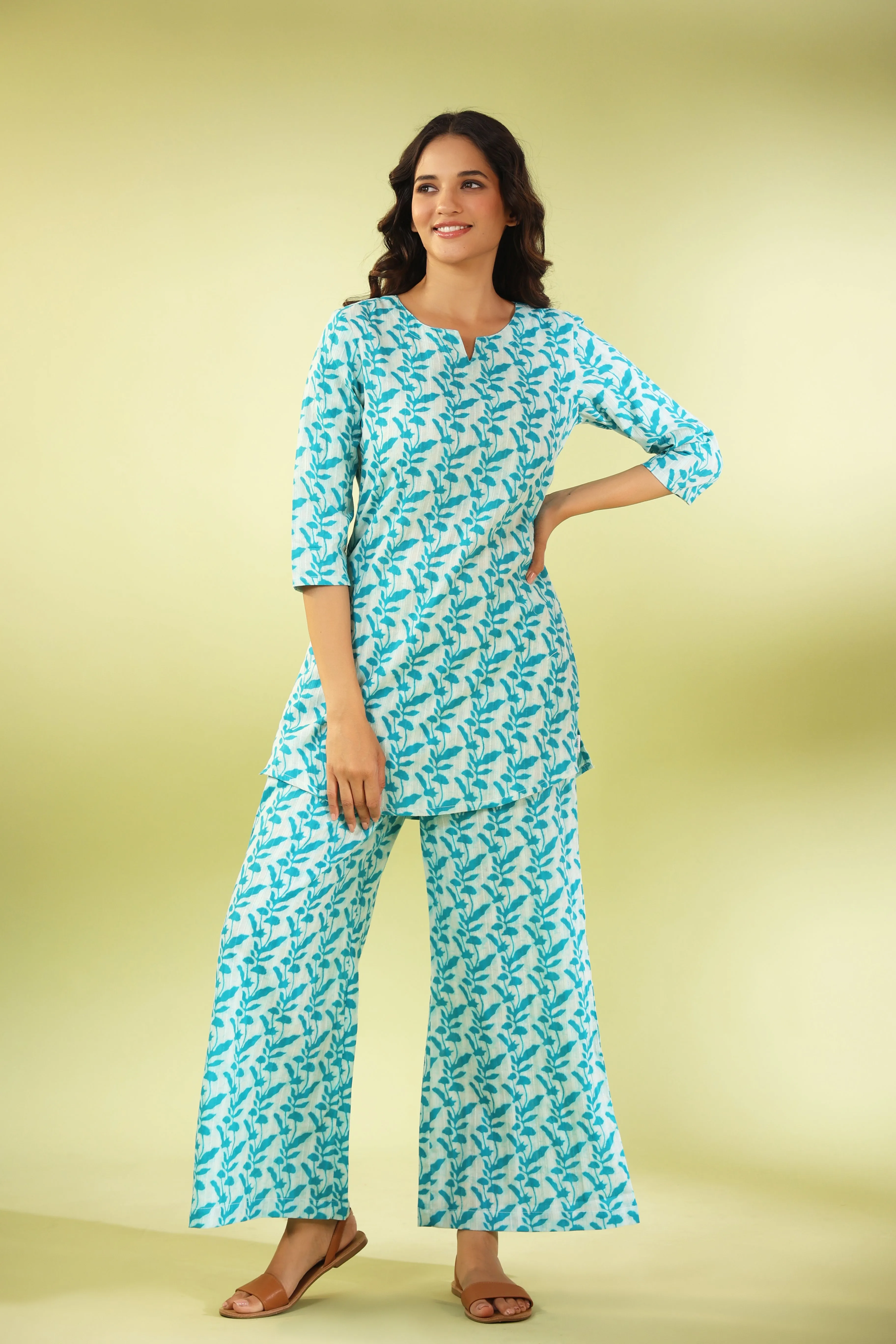 Turquoise  Vine on White Cotton Loungewear Set