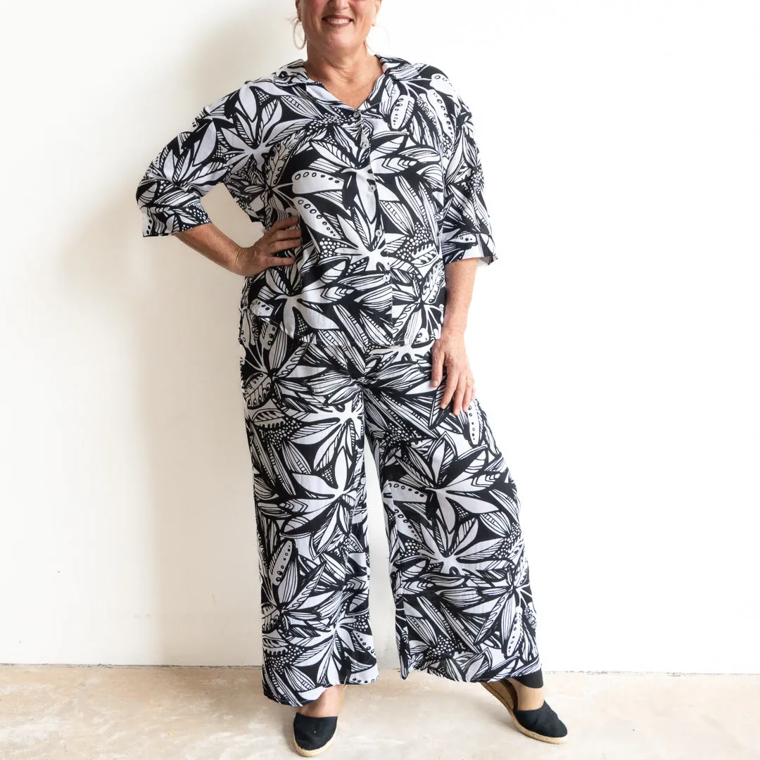 Two Piece Loungewear Pant Set - Jungle Sketch